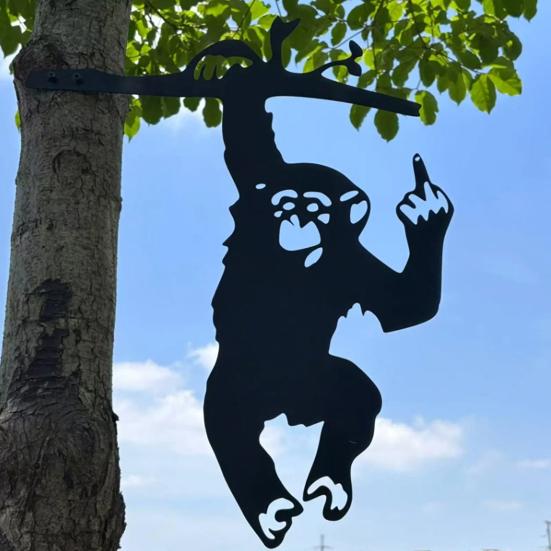 Middle Finger Monkey Decoration Metal Flip-off Monkey Ornament Garden Monkey Decoration for Tree Yard Fence Decor