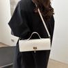 Solid color casual lock is fashionable and exquisitely woven, largecapacity foreign style horizontal crossbody baguette women's bag