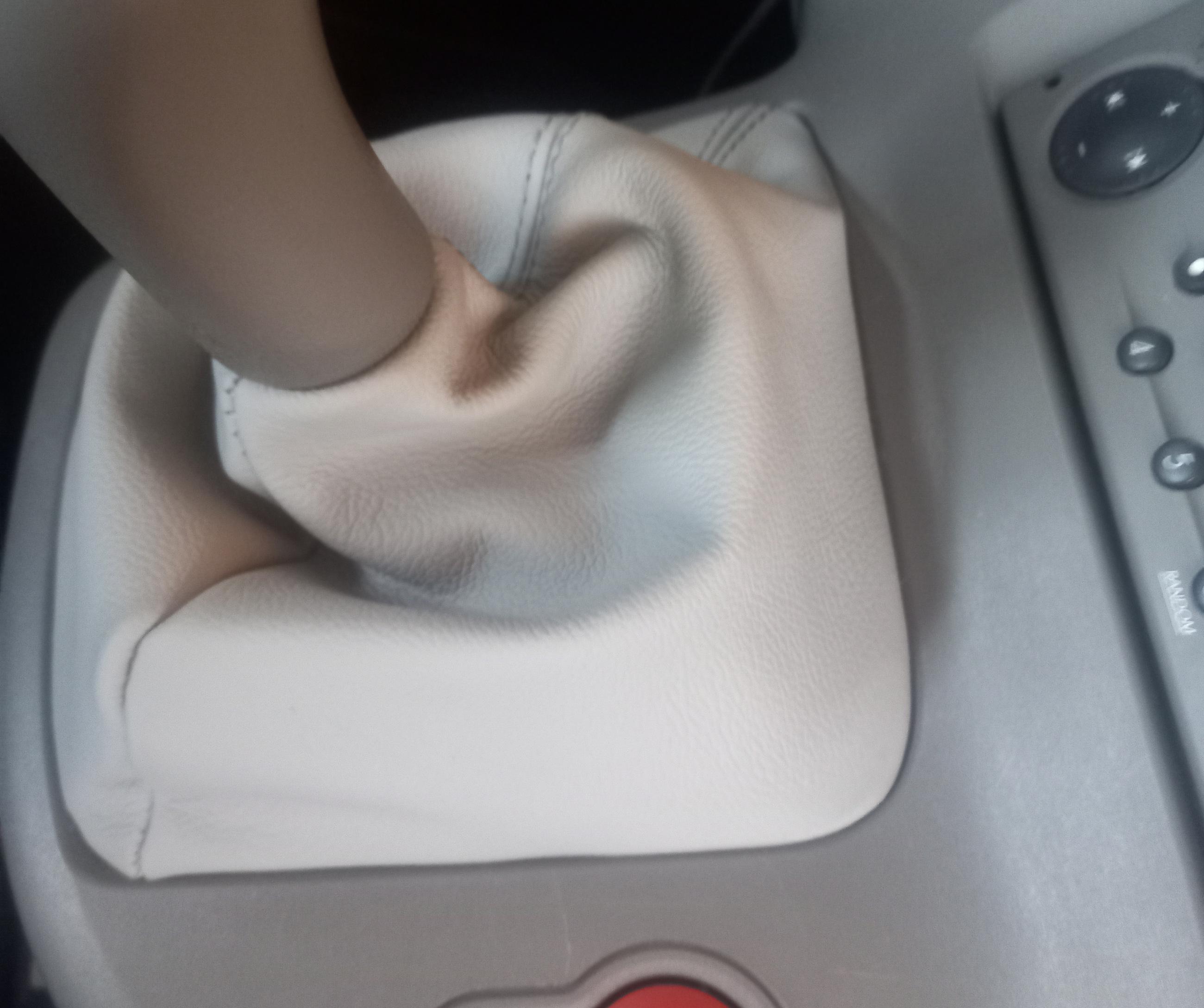 

Чохол КПП (шкіра) (сірий) для Renault Kangoo 2008-2020 рр.