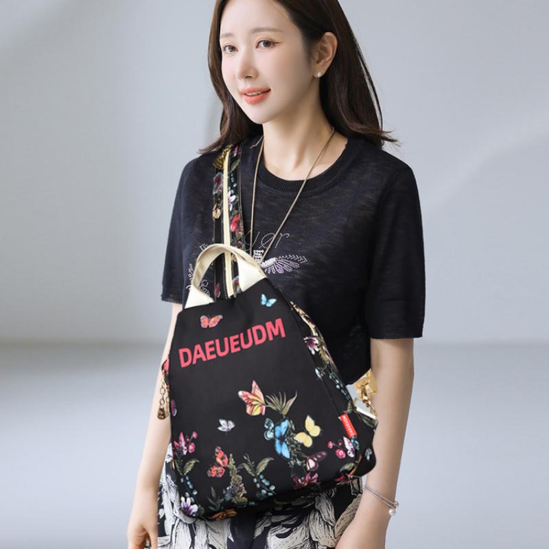 Women Butterfly Print Backpack Nylon Anti-theft Shoulder Bag Casual Daypack with Adjustable Strap Travel School Bags