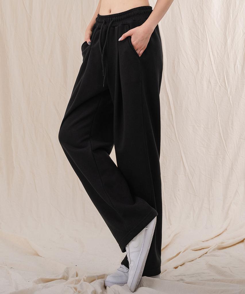 Ellamo Wide One-Pleat Sweatpants [Black]