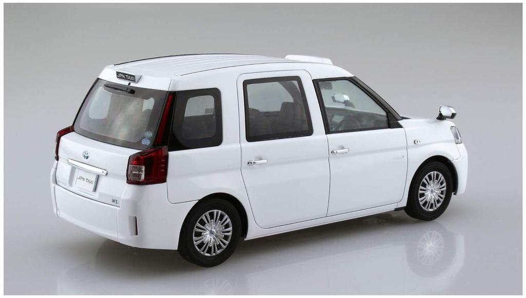 Aoshima Bunka Kyozai The Model Car Series Toyota NTP10 JPN Taxi 2017 Super White II Plastikmodell 1/24 Nr.9