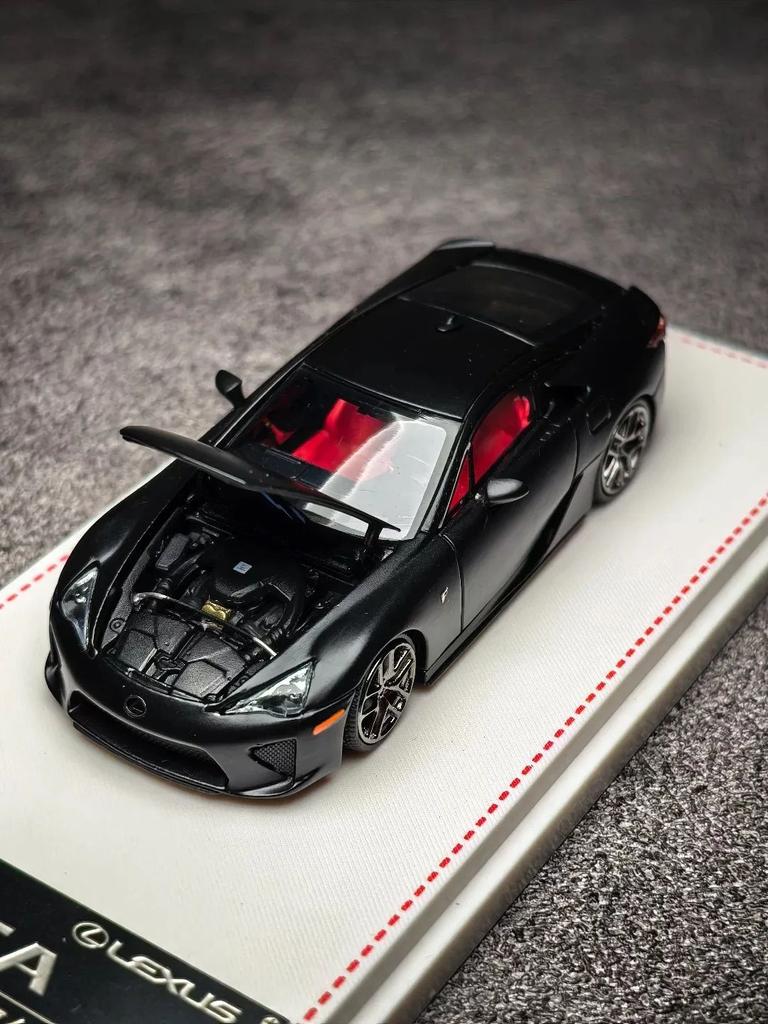 fxcr3 FH 1:64 Lexus LFA simulation static alloy car model, a festival gift toy for children, and a collectible decoration for adults.