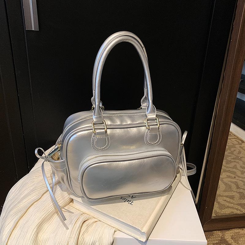 

2025 Autumn/Winter Korean Style Casual Shoulder & Crossbody Bag 26x8.5x17 cm срібний