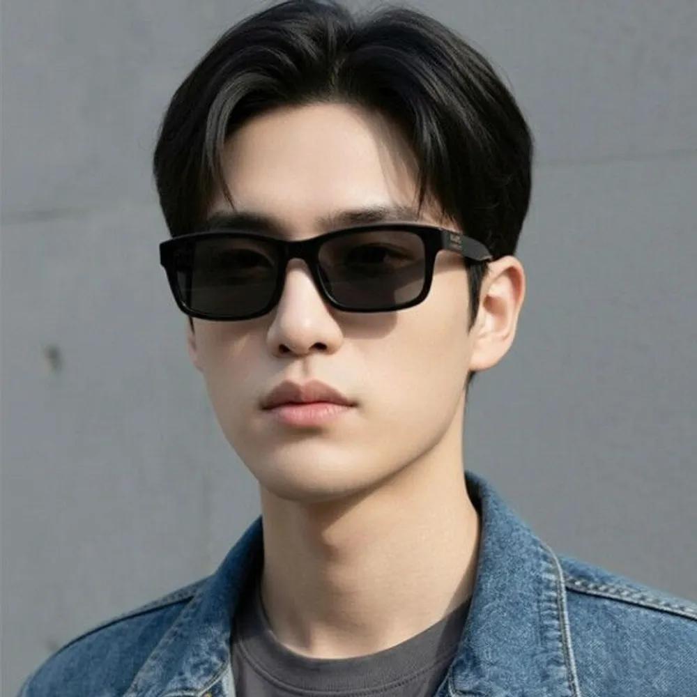 

[Gucci] Sunglasses GG1986SA 001 Rectangular Men s & Women s Horn-rimmed