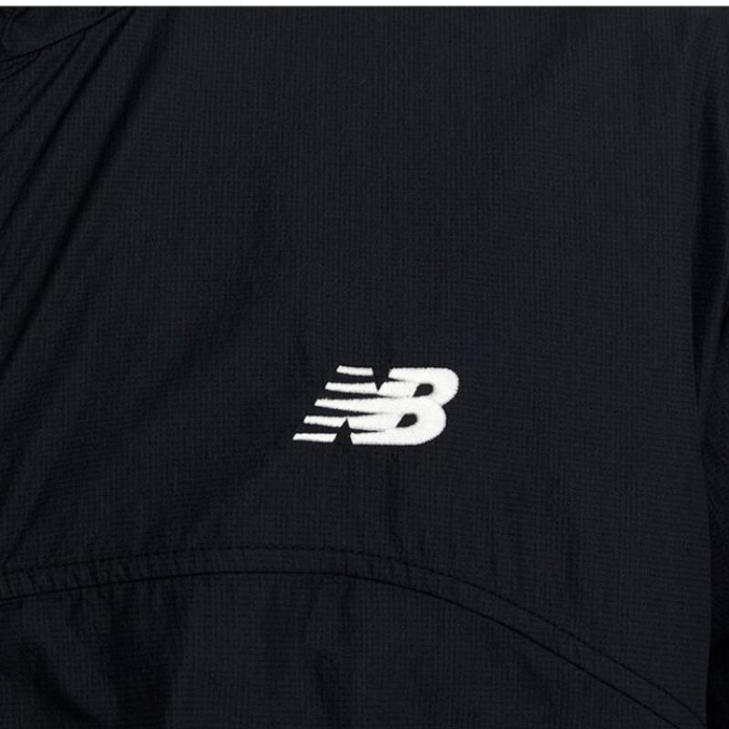 New Balance Uni Small Logo Lightweight Windshield Nbnae21013 19 Windshield