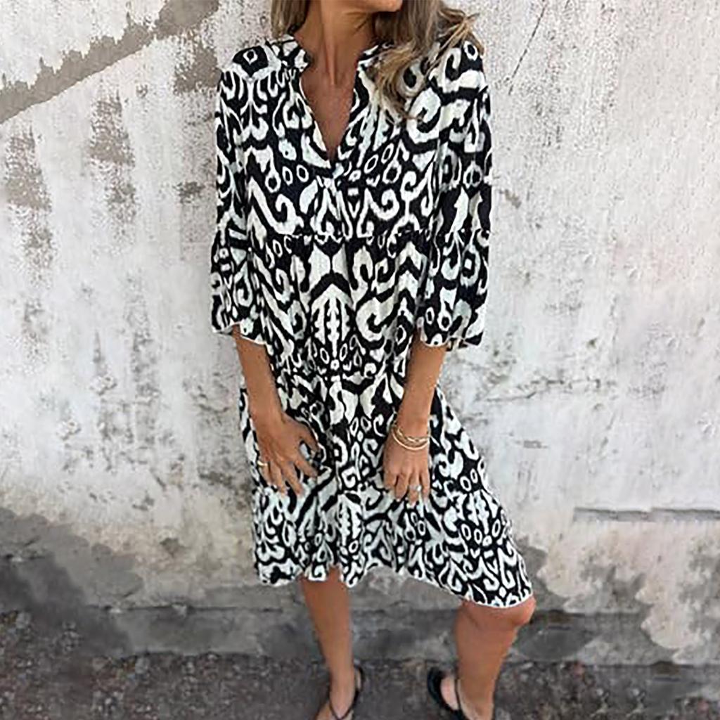 Women's Fashionable V-neck Fresh Printed Temperament Five Quarter Sleeve Dress