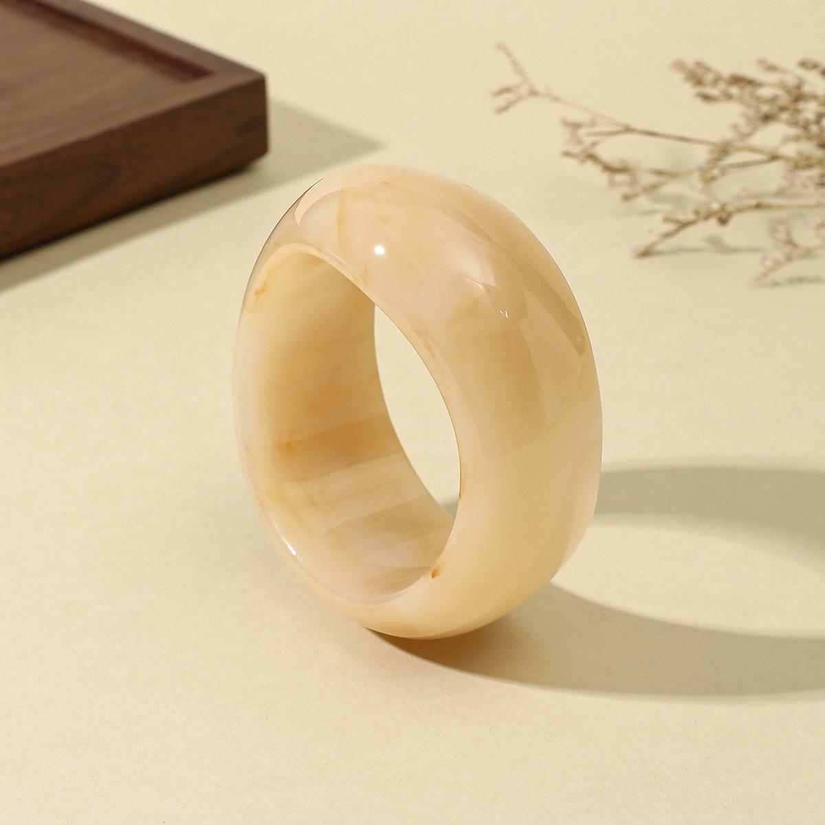 

DIEZI 9 Colors Exaggerated Geometric Irregular Resin Wide Bangles Hip Hop Vintage Acrylic Bracelet Bangles For Women Men Jewelry бежевий