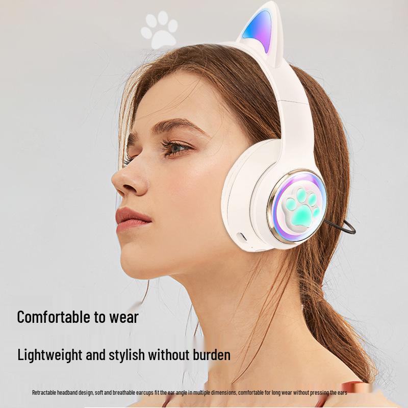 AKZ-62 Luminous Cat Ear Bluetooth Gaming Headset with Heavy Bass