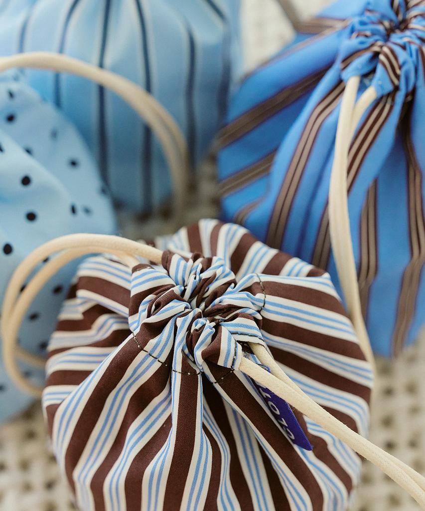 Clote String Pouch Mini - Striped Brick