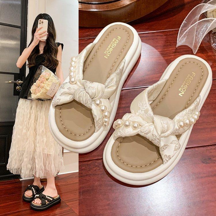 Cool Slippers Women's Summer Outer Wear Fashion 2025 New Beautiful with Skirt Platform Beach Sandals Pregnant Women One-word
