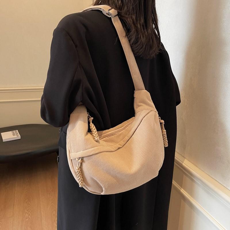 Corduroy Dumpling Bag New Bag Women's Trend Messenger Bag Versatile Fashion Simple Shoulder Tote Bag