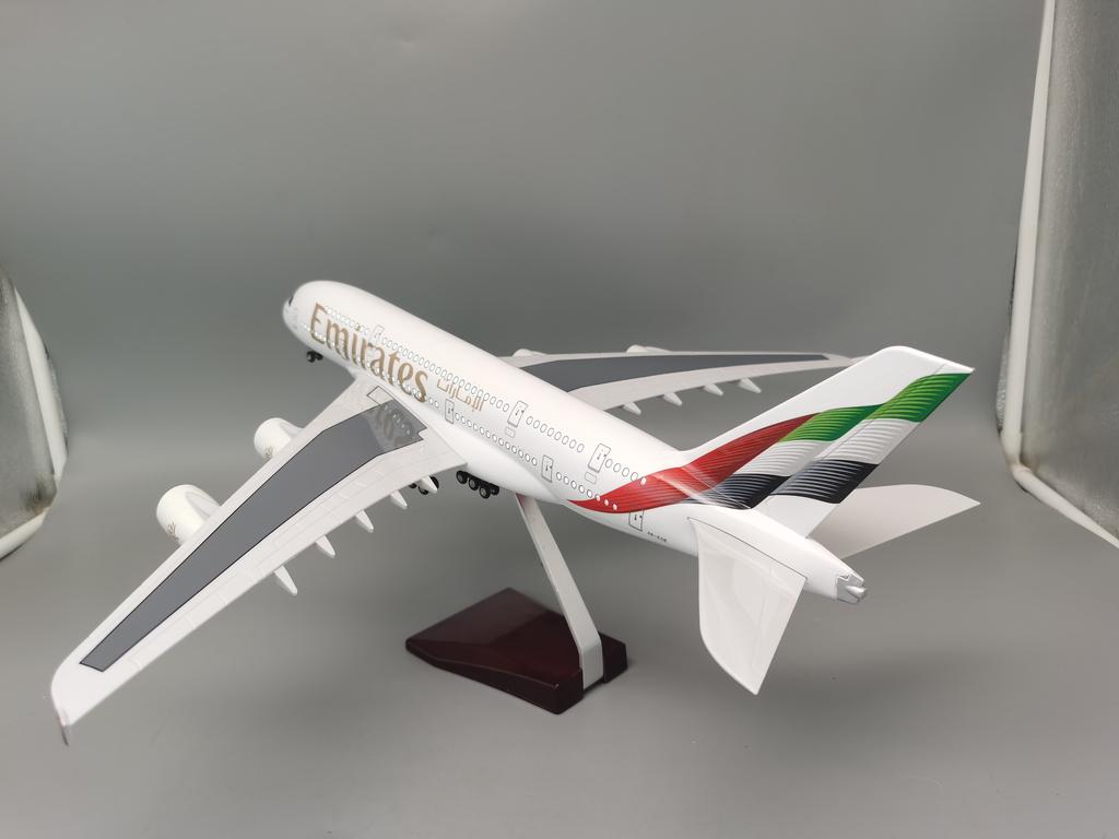 47CM 1:160 Scale Model Airbus A380 New UAE Airlines Aircraft Model Die-casting Machine Souvenir Decor Collected Gift By Aviation