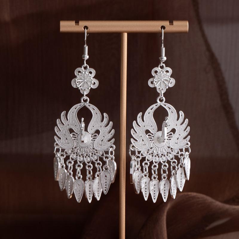 New Miao Long Tassel Minority Earrings, Light Luxury Miao Silver Exaggerated Fashion Temperament Earrings