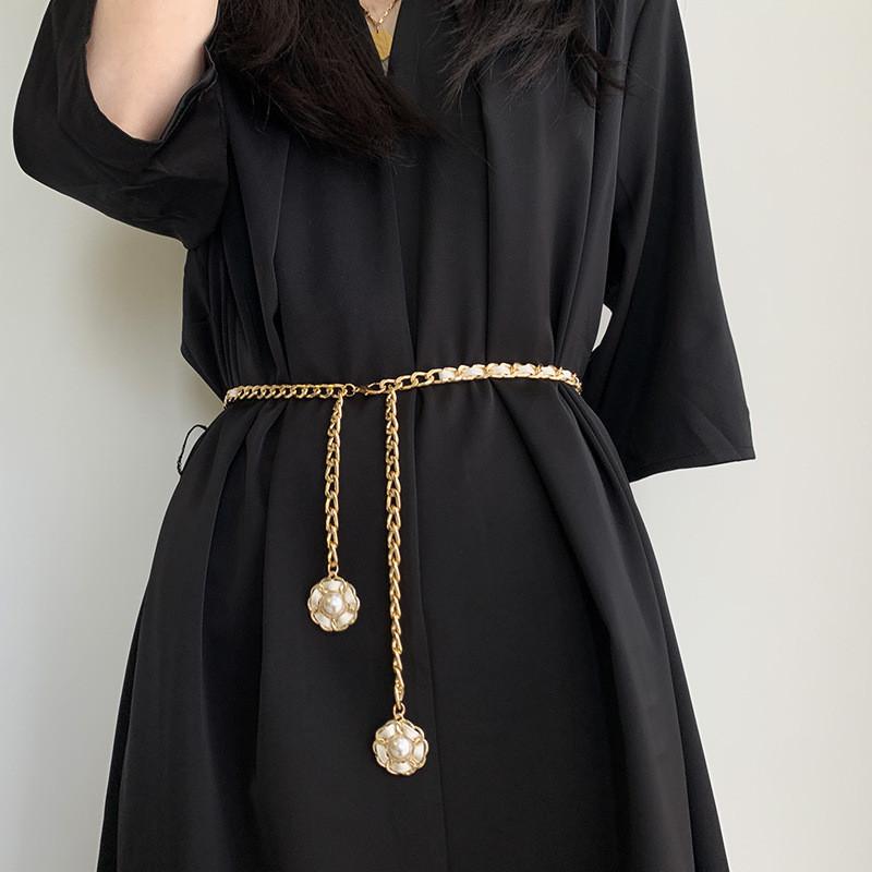 Versatile Black And White Metal Chain Waist Chain For Fashionable Outfits