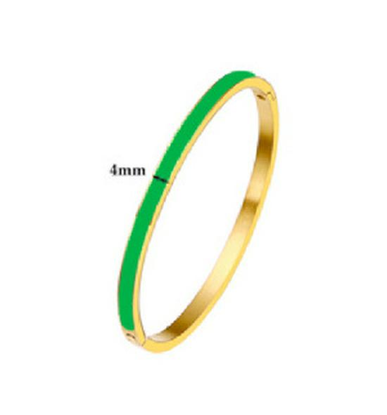 

Женский браслет-бангл из титановой стали с золотой эмалью 4 мм и застежкой