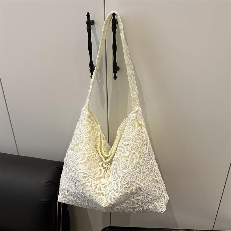 Lace large-capacity high-value shoulder bag summer new niche design versatile going out leisure bag