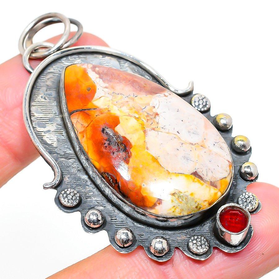 

Natural Maligano Jasper, Garnet Gemstone 925 Sterling Silver Pendant 2.56 Q6T22