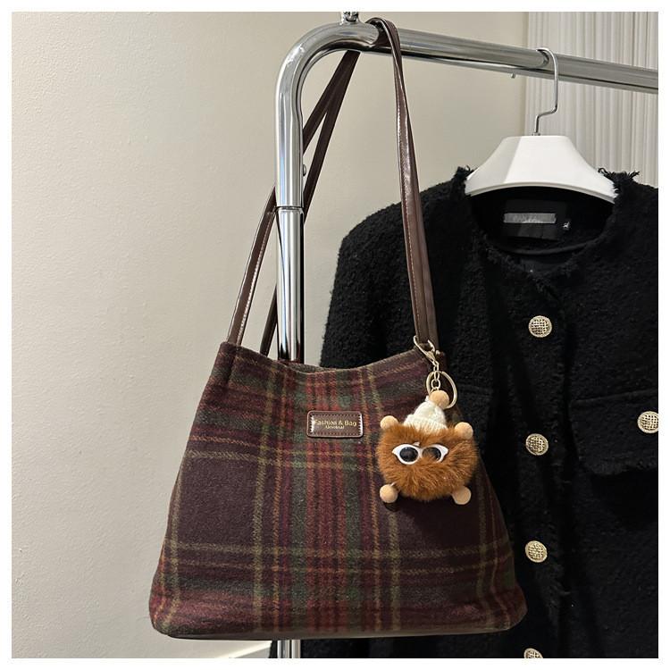 2023 New Style Woolen Street Fashion Tote Bag For Women With Large Capacity