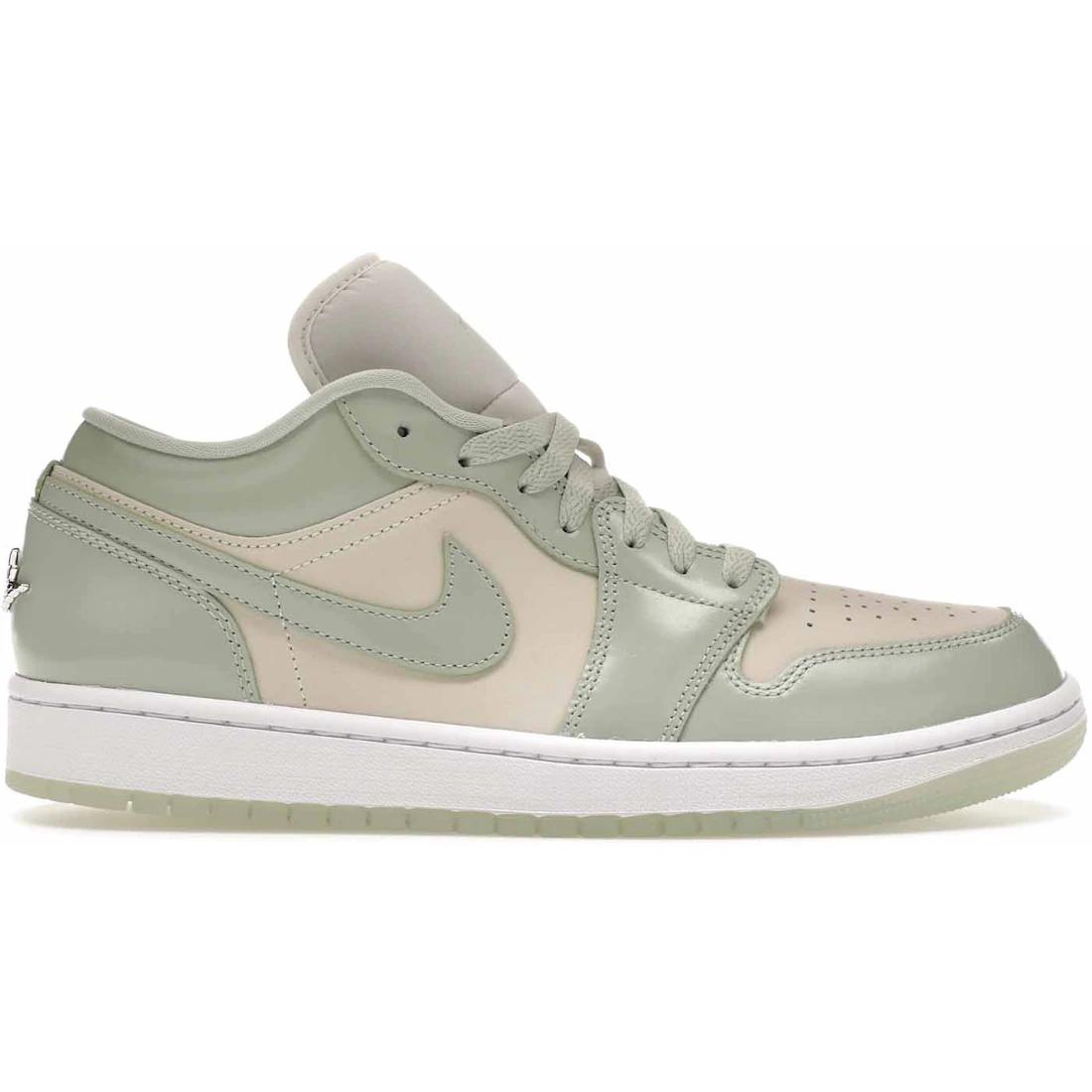 

Кроссовки Jordan 1 Low Seafoam Sail (Женский)(HF4078-100) 36