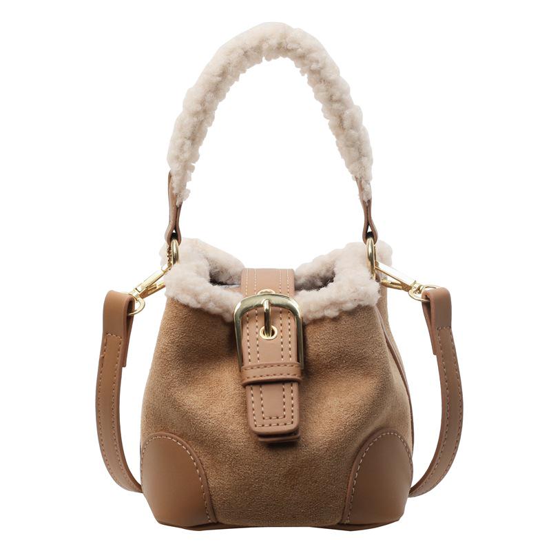 Y2K Retro Plush Crossbody Bucket Bag: Women's Mini Handbag with Frayed Edge, Versatile for Autumn and Winter