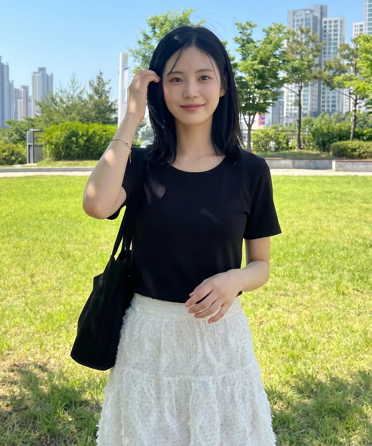 Basic House Women S U-Neck Oversized Stretch Short Sleeve T-Shirt Black Lats0210 Be/090