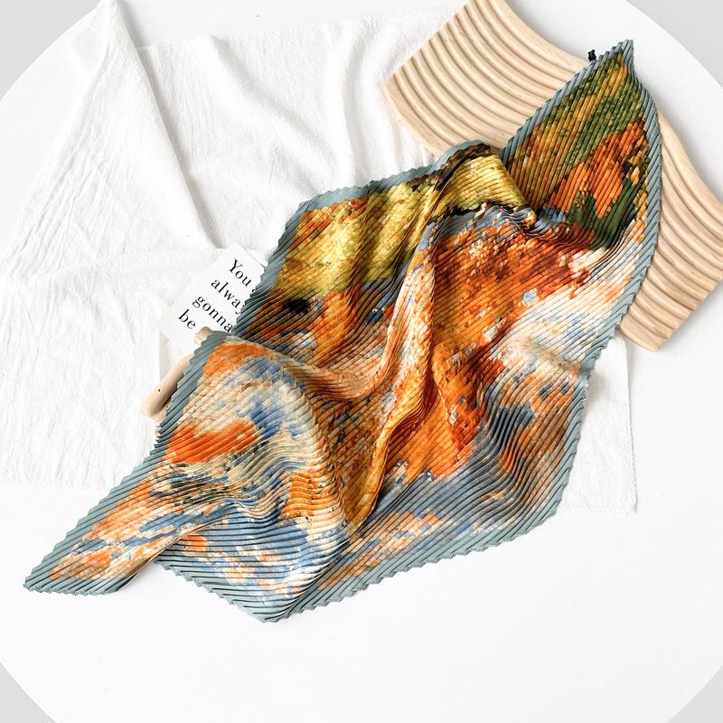 NEU Mode Plissiert Bedruckt Damen Halstuch Schals Vintage 70CM Quadratischer Plissierter Schal Für Damen Sommer Knitter Damen Schals