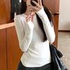 Women's Brushed Thickened Long Sleeve Base Layer T-Shirt with Thumb Holes - Slimming and Versatile for Autumn and Winter.