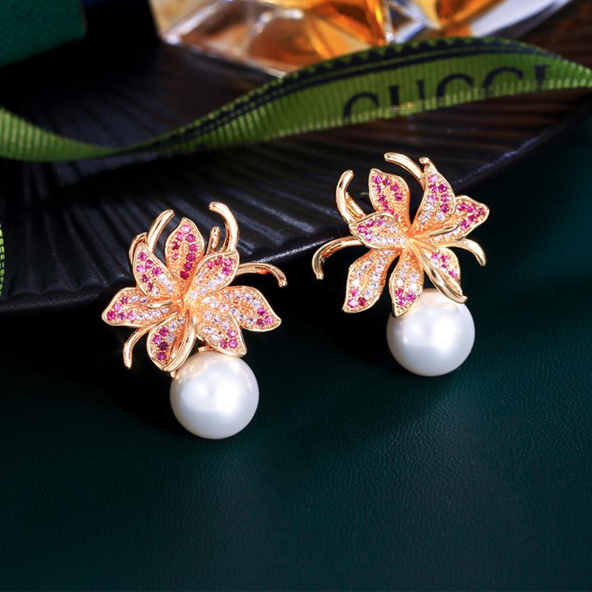 Light Luxury Temperament Short Lily Pearl Earrings Elegant Zircon Inlaid Flower Earrings Earrings