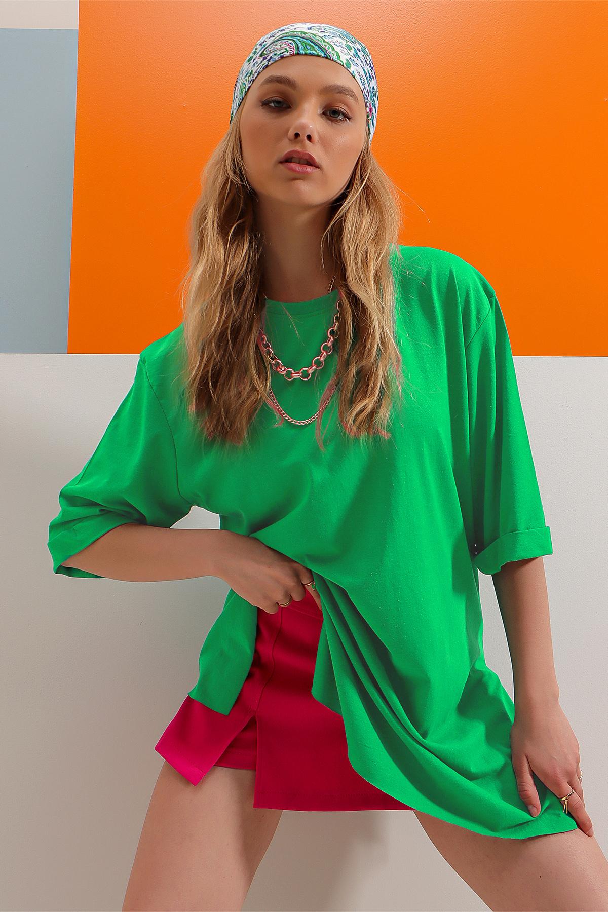 

Женская футболка, новый сезон, модная зеленая футболка с круглым вырезом и двойными рукавами, хлопковая базовая футболка большого размера S мидори