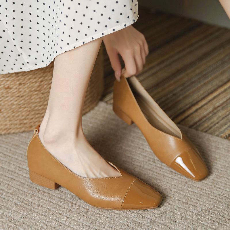 Lässige Einzelschuhe Mode Damenschuhe Spleißen Flacher Ausschnitt Niedriger Absatz Oma-Schuhe Slipper