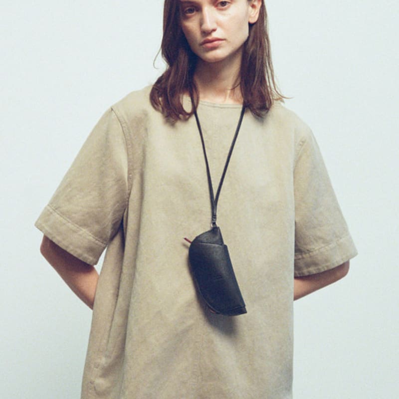 

FACADE PATTERN Strap Glass Bag_black ONE