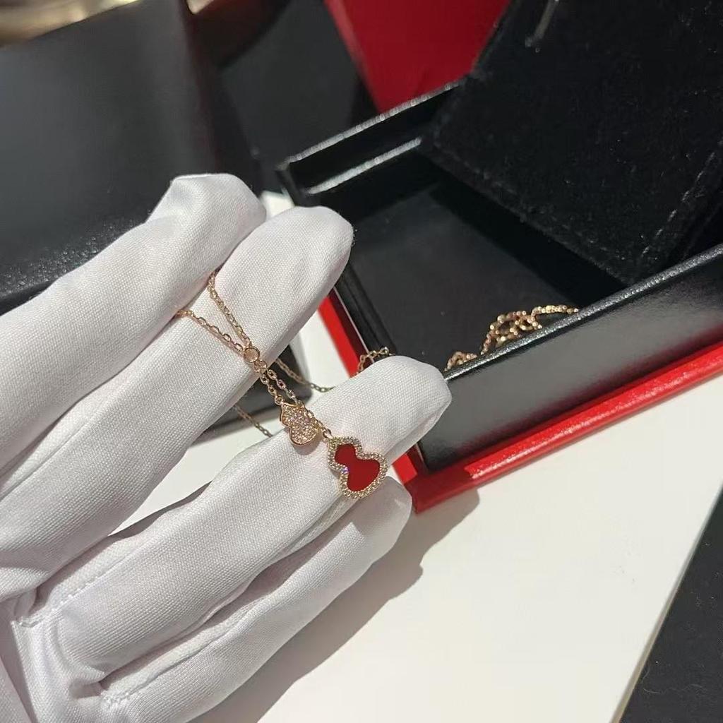 V Gold 18K Rose Gold Double Gourd Necklace with Natural Carnelian, White Mother-of-Pearl, and Diamond Inlay.