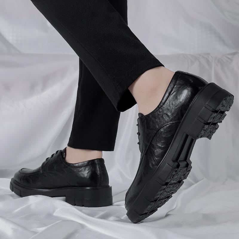 Men's Casual Leather Shoes with 10CM Height Boost, Thick Soles, and Textured Finish.