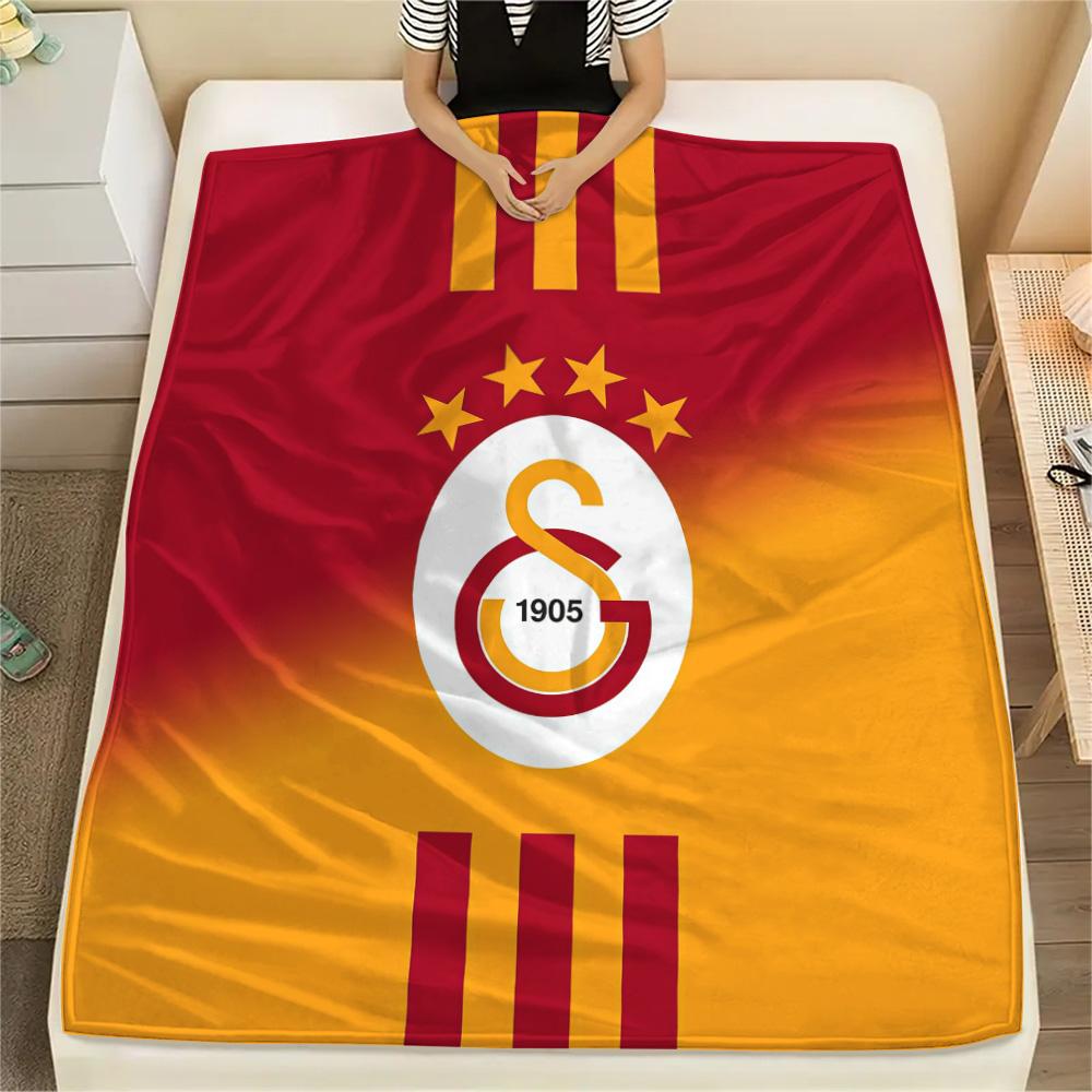 Galatasaray SK2 Flannel Blanket, High Quality Comfortable for All Seasons, Home Decor, Warmth and Comfort