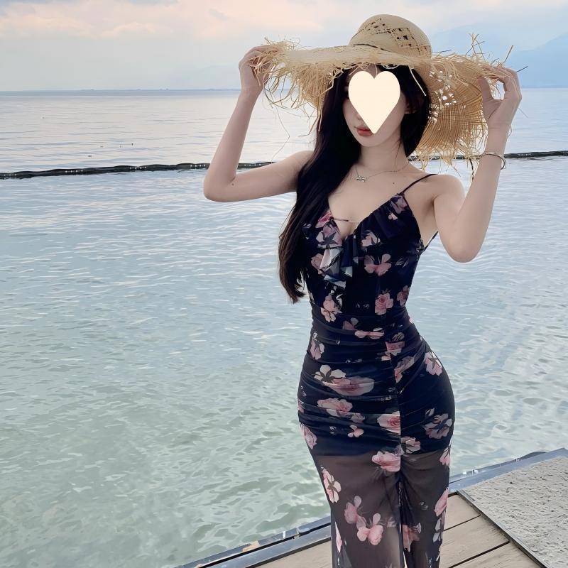 Atmosphere vacation style sweet and spicy high split waist floral dress pure desire beach photo