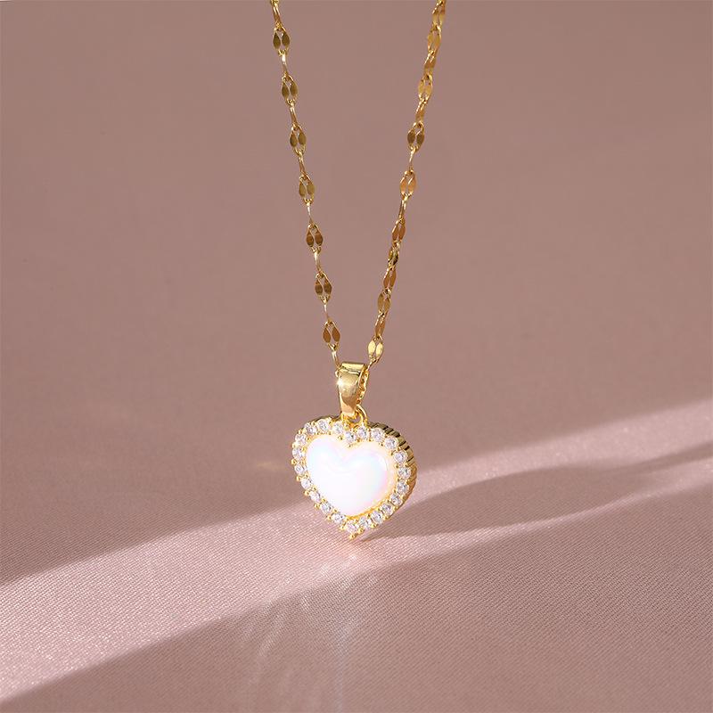 

Love Necklace Women S Simple Versatile Fresh And Sweet Pearl Heart Pendant Clavicle Chain