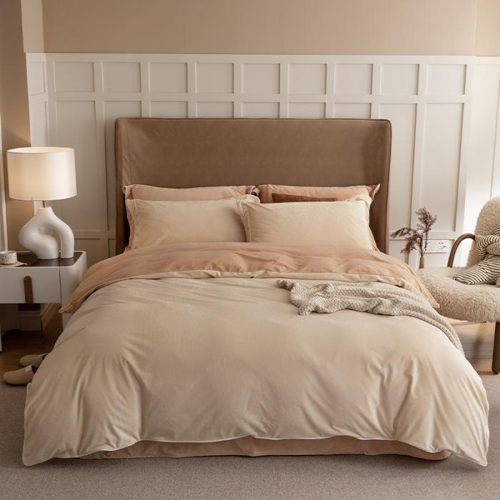 Light Luxury High-End Thickened Milk Fleece Four-Piece Set, Warm Coral Fleece Quilt Cover, Anti-Static Bed Sheet Three-Piece Set