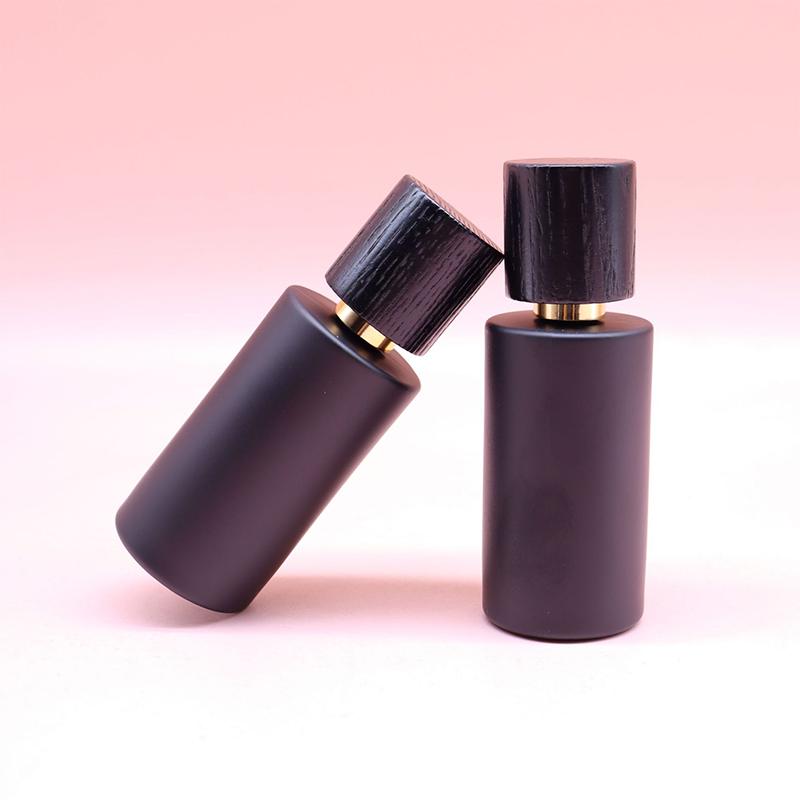 50Ml Black Gold Polyhedral Cover Refillable Thick Glass Spray Perfume Bottle Empty Atomizer Bottle Makeup Cosmetic Container