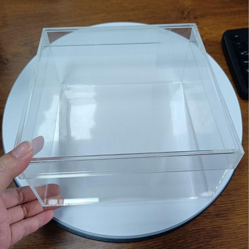 Acrylic Mooncake Storage Box with Flip Cover - Elegant Souvenir Gift for Weddings, Bridesmaids, and Groomsmen