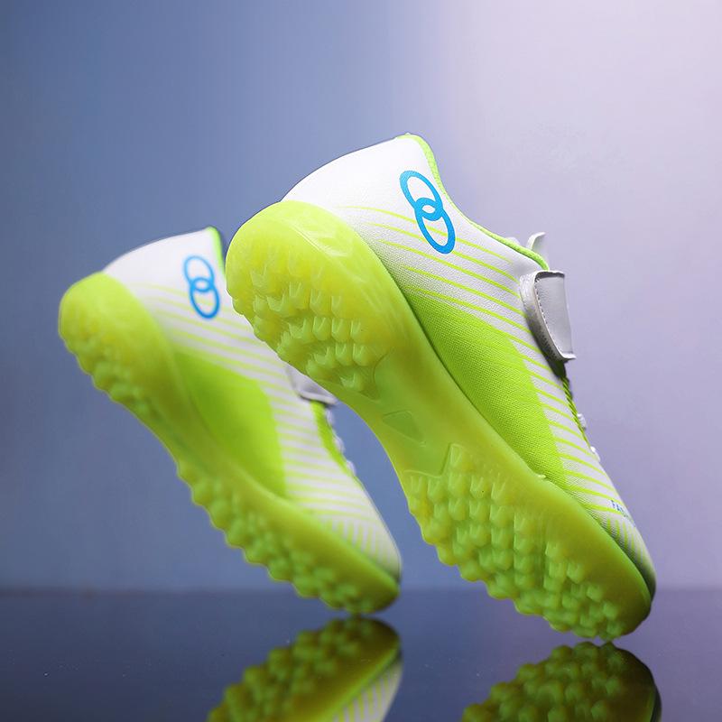 New Korean Version Leather Medium and Large Children's Light Football Shoes Boys Soft Sports Shoes Training Shoes Children's Football Shoes