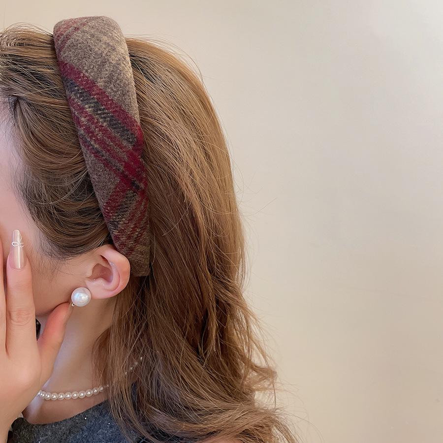 Retro Leopard Print Acrylic Headband - Non-Slip, High Skull Top Design for Women