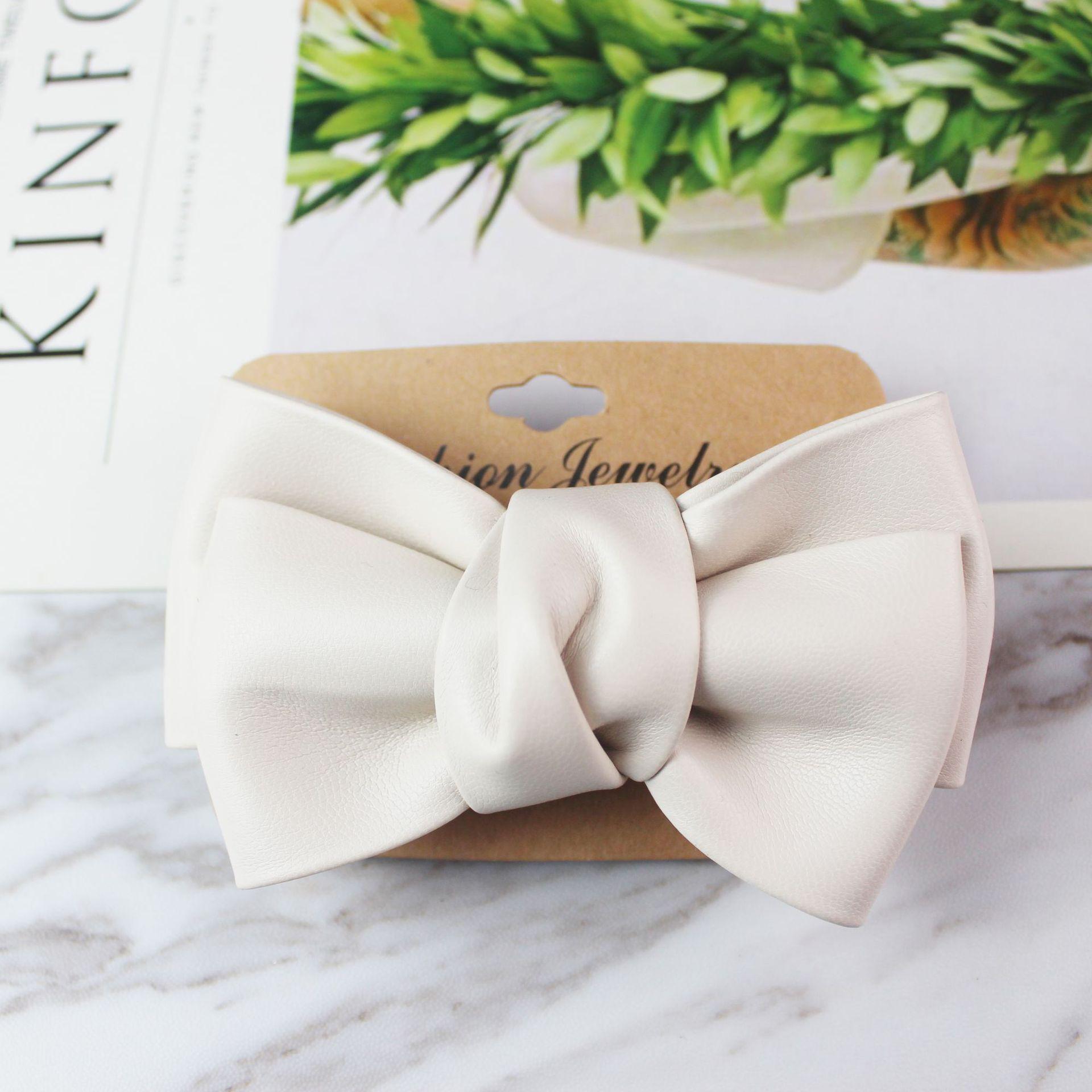 

Handmade PU Leather Bow Hair Clips for Girls, Set of 2 бежевий