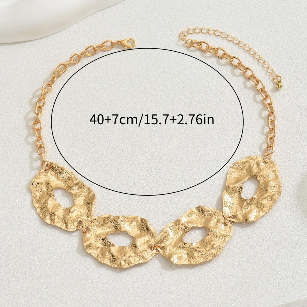 Geometrische Mode Unregelmäßige Metall Halskette frauen Plissee Design Sinn frauen Schlüsselbein Kette Vielseitige Artikel