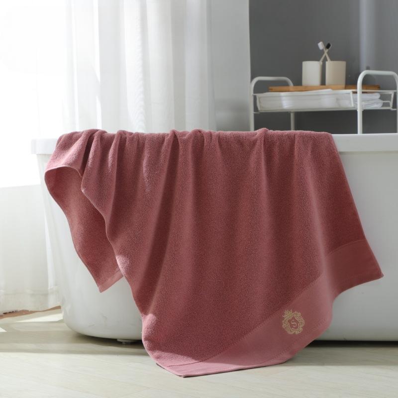 Ultra-Soft Striped Face Towel - Quick Dry, Ultra Absorbent & Gentle on Skin - Perfect for Home & Salon Decor