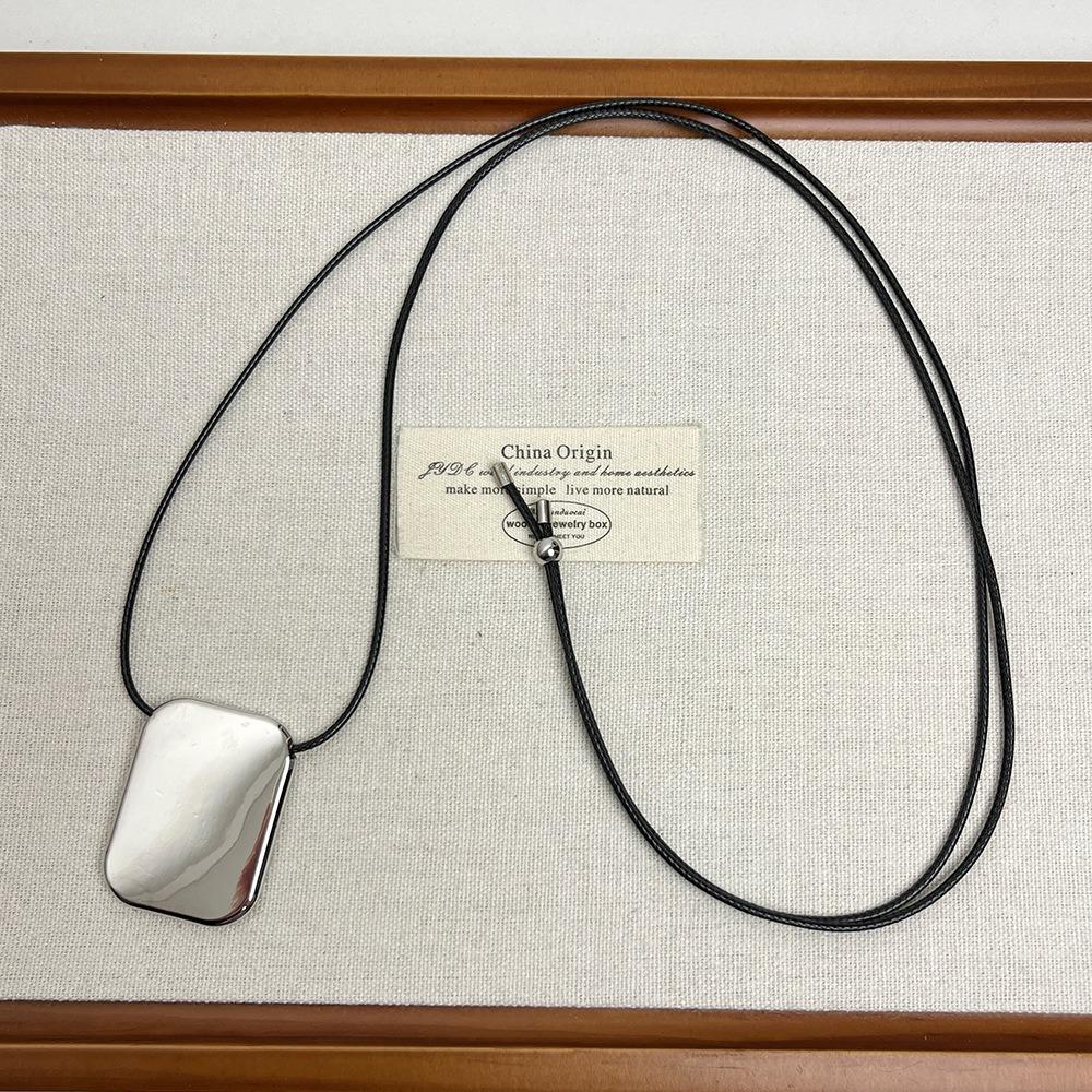 

Adjustable Long Sweater Chain Metal Pendant Fashion Necklace Vintage Square Pendant Necklace Women серебряный