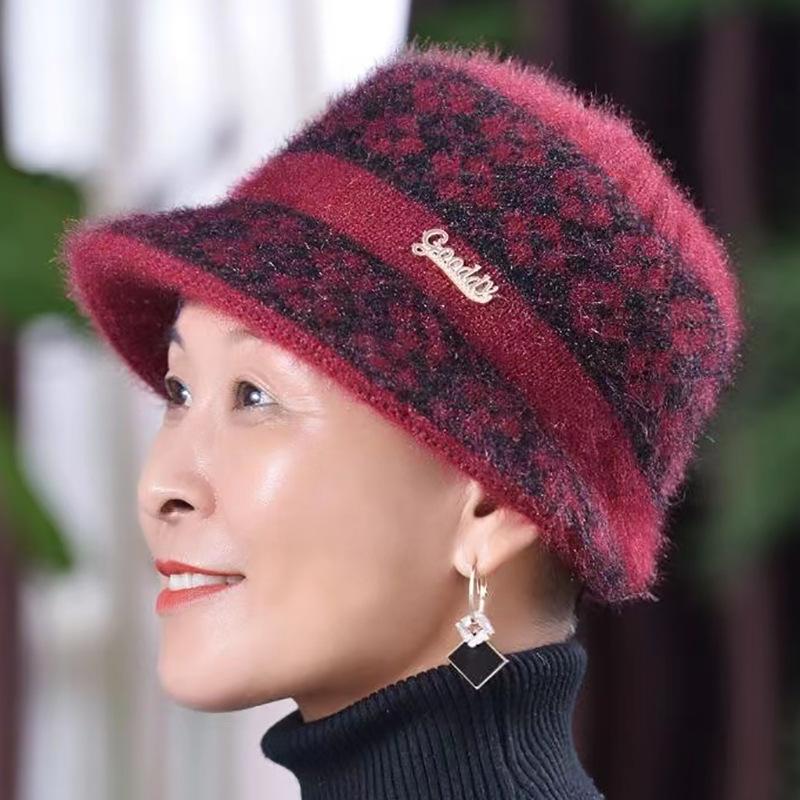 Winter new middle-aged and elderly hats women's fleece warm women's ear protectors knitted wool hats mother grandma hats women