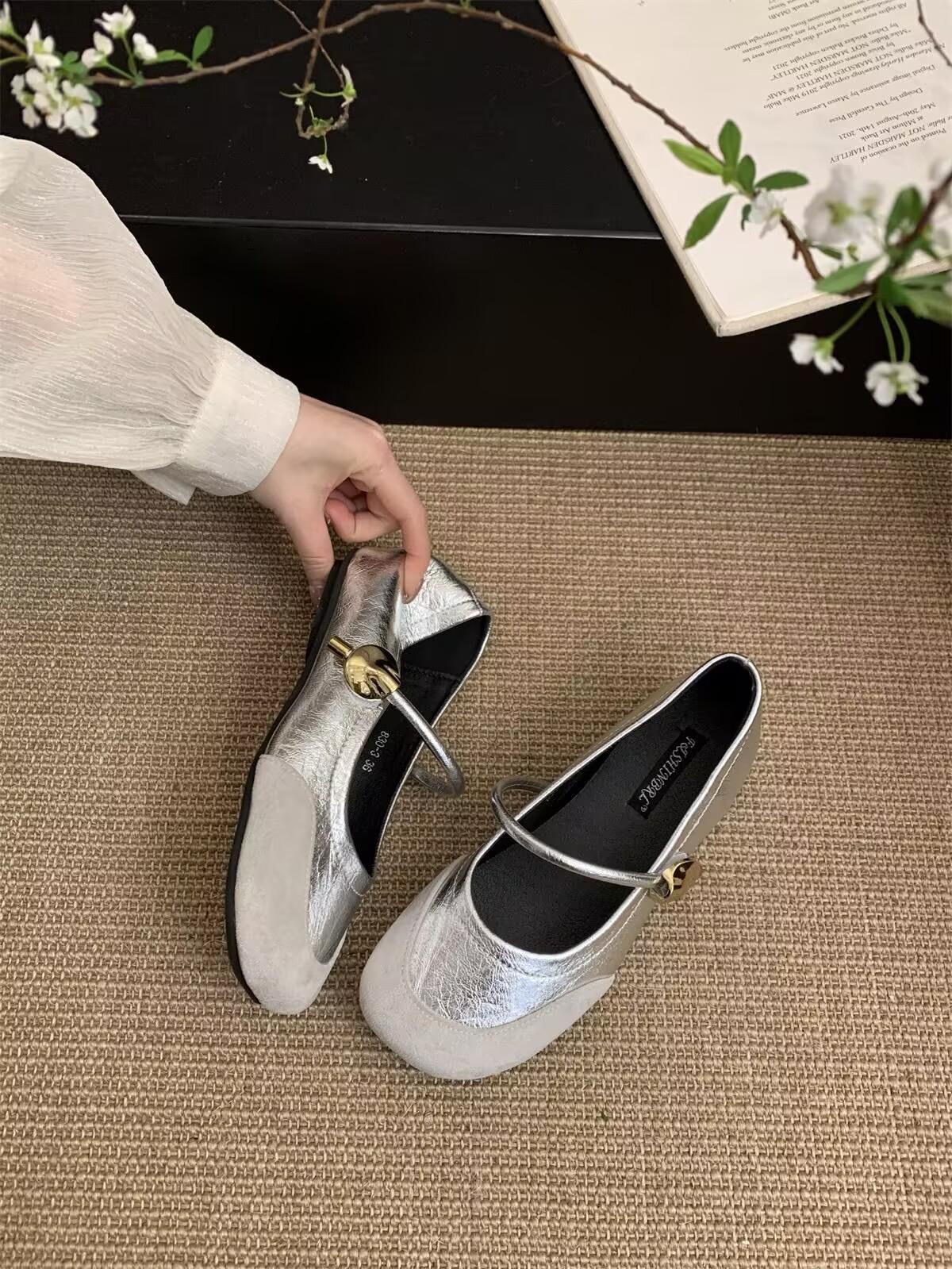 

Simple light mouth ballet white French Mary Jane shoes women s 2025 new spring skirt light mouth flat sole shoes 35 срібний