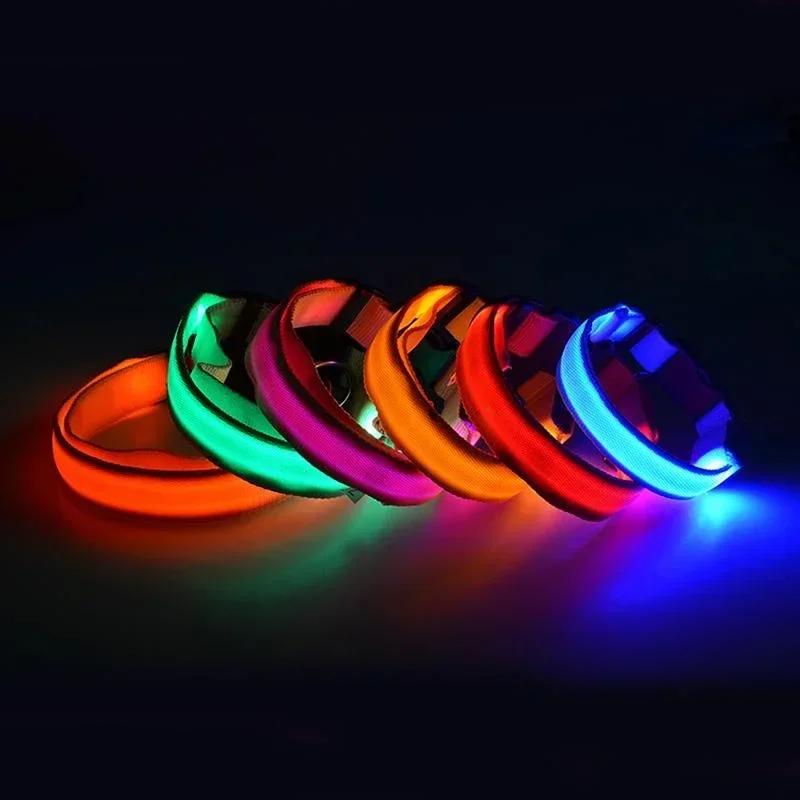 Collare Luminoso per Cani Collare Anti-smarrimento per Cani Cuccioli Forniture Luminose Notturne Prodotti per Animali Accessori Set Pettorina e Guinzaglio per Cani