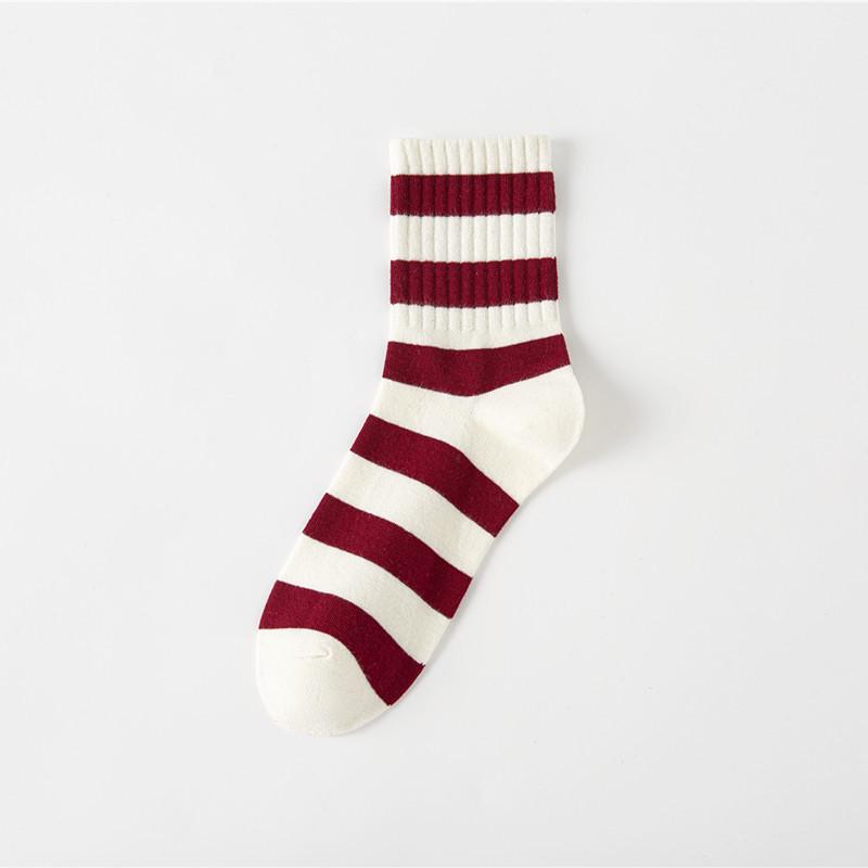 Chaussettes Ankola Tendance pour Femmes: Automne/Hiver Rouge Nœud Mi-Tube, Manchette Haute, Mode Rayée.
